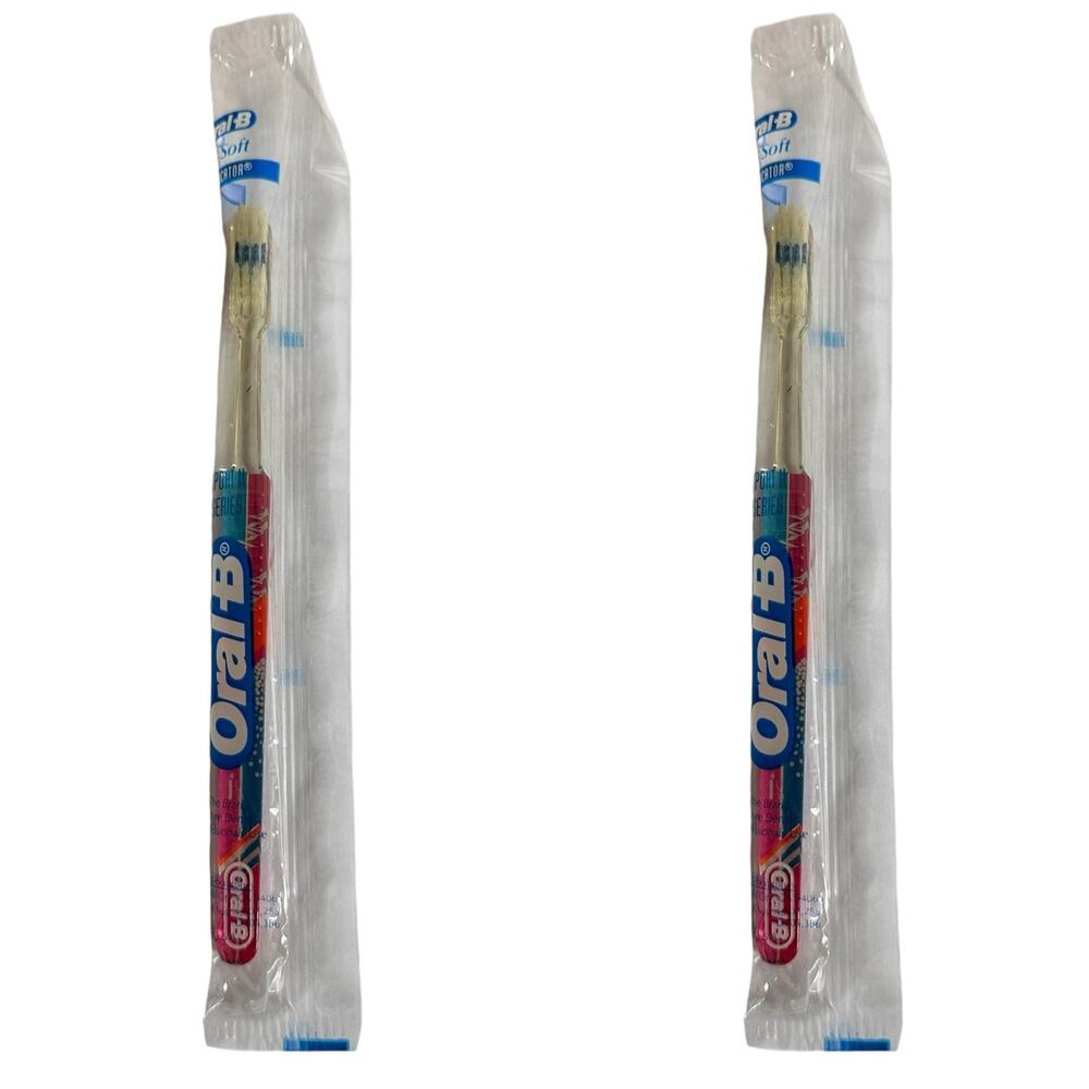 Vintage Oral B Indicator Toothbrush Ski Sport II Series 35 Soft Lot of 2